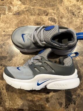 Nike Presto Size 9C Kids Grey and Blue Lightweight Slip-On Sneakers